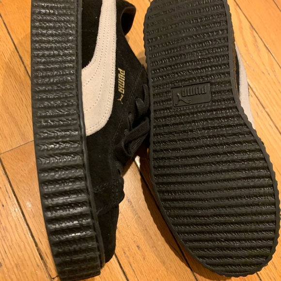 Rihanna x Puma suede sneakers - Picture 2 of 4